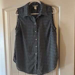 H&M Blue/Gray Sleeveless Button Down Blouse with Notched Collar